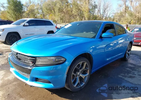 2015 Dodge Charger Sxt z USA, uszkodzony, nr VIN 2C3CDXHG6FH754380